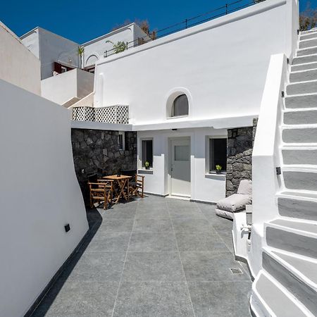 Angeleve Villa With Private Jacuzzi Фира Екстериор снимка