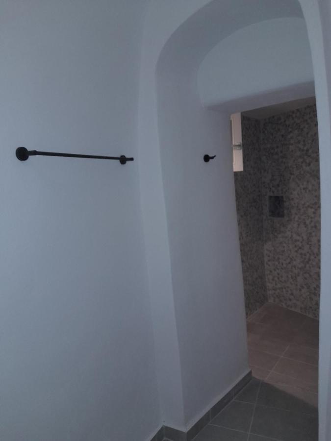 Angeleve Villa With Private Jacuzzi Фира Екстериор снимка